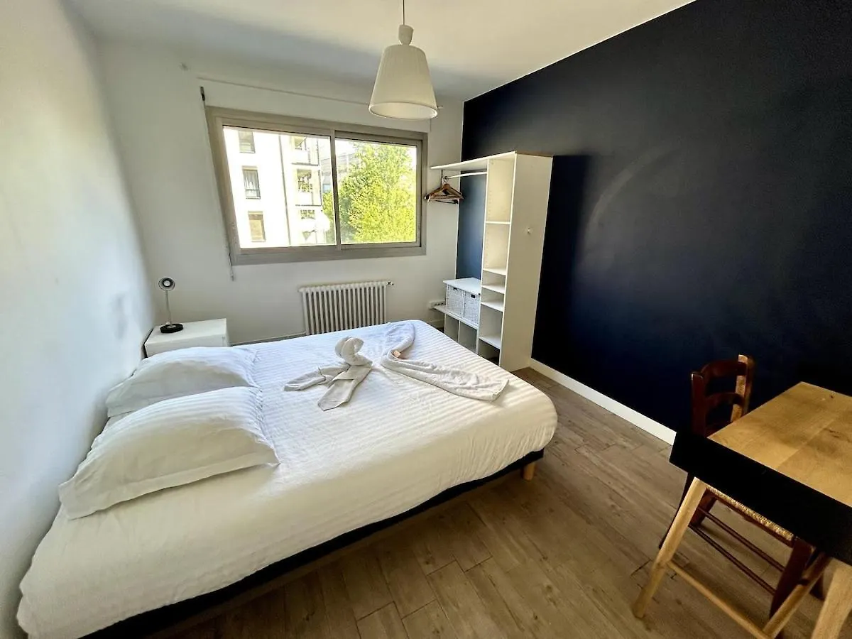 Tony Garnier 2 Bedrooms - Balcony - Parking Лион Франция